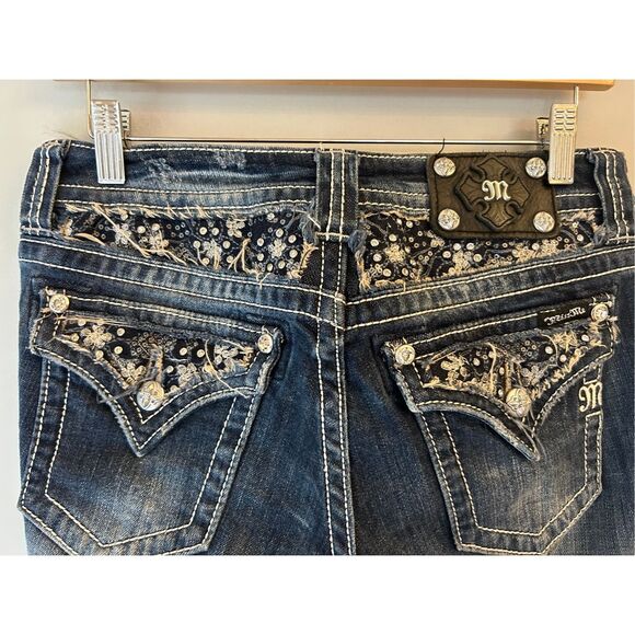 Y2K Miss Me Low-rise Bootcut Jeans sz 27 Bling embroidered Whiskering Distress - Picture 3 of 9